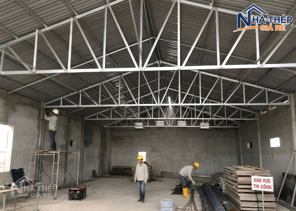Đơn vị thi công nhà kho khung thép tiền chế trọn gói chất lượng, giá rẻ