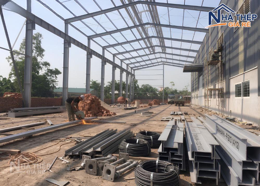Đơn vị thi công nhà xưởng khung thép, nhà xưởng thép tiền chế trọn gói, giá rẻ