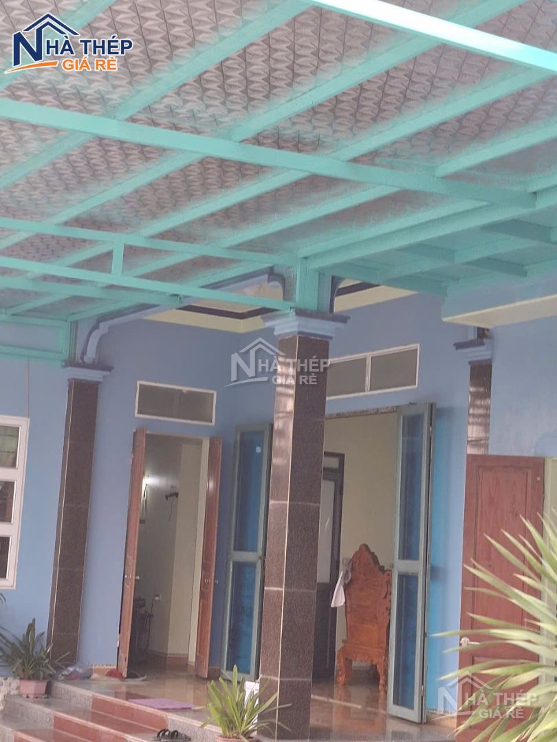 dự án thi công mái sân và lan can khung thép