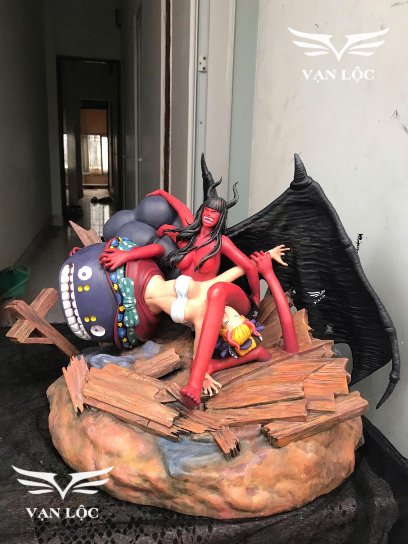  Mô Hình In 3D Nhân Vật Nico Robin vs Black Maria