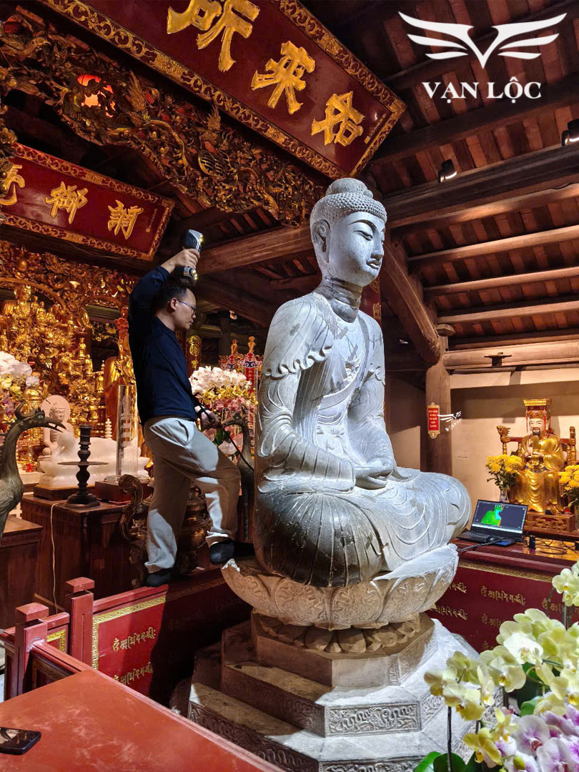 quét mẫu tượng Phật Thích Ca chùa Phật Tích